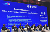 Prof. Fok Tai-fai, Pro-Vice-Chancellor of CUHK (second from right) exchanges views with other university leaders at the World University Presidents Forum